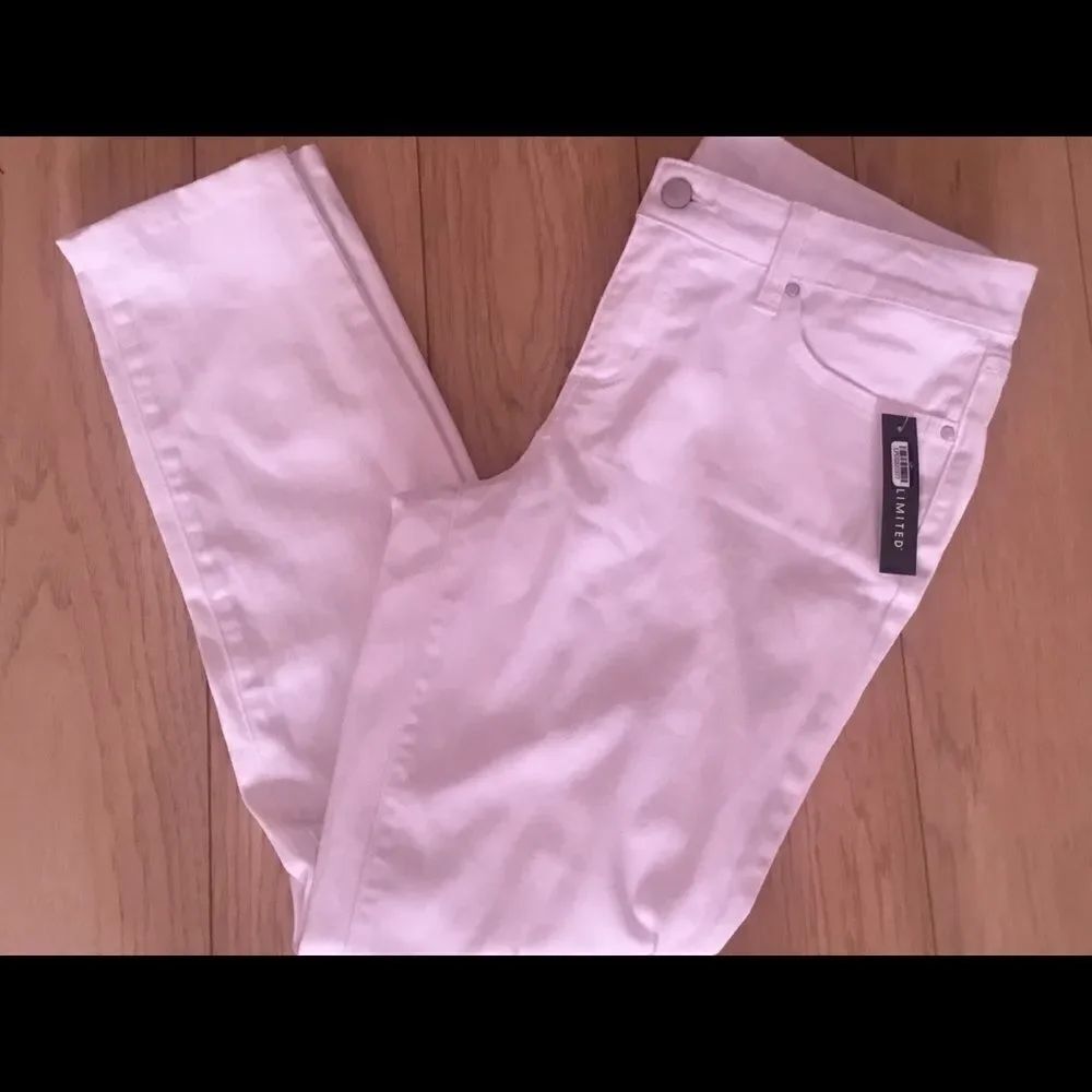 NWT The Limited brand White Jean Sz 6 Regular